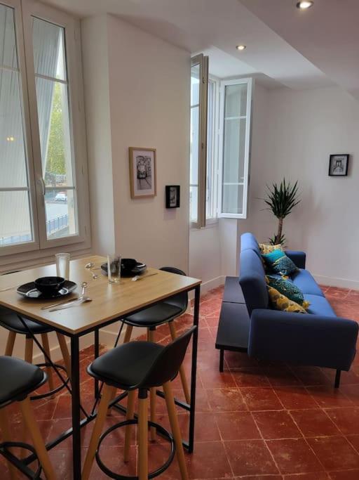 Appartement De Charme Avec Tomettes Et Parquet Graulhet Экстерьер фото